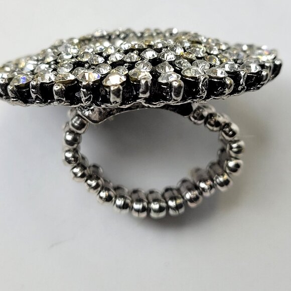 Huge Crystal Fashion Stretch RIng - Picture 4 of 7